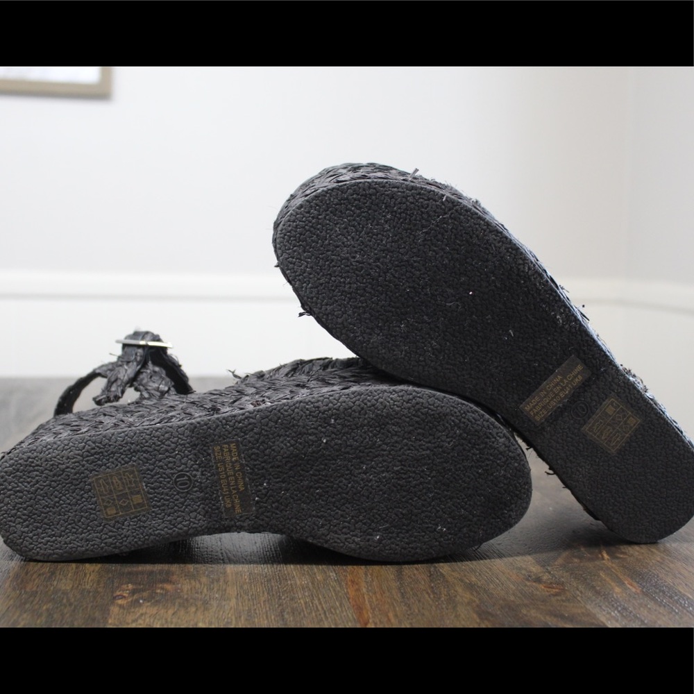 UO Platform Sandals - Picture 3 of 8